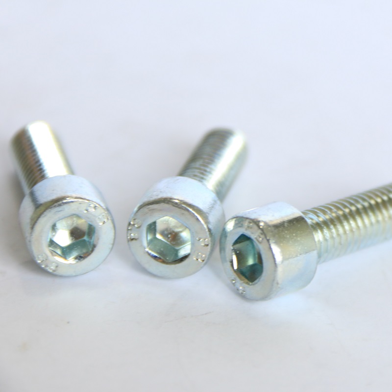 Parafusos de cabeça sextavada ISO 4762