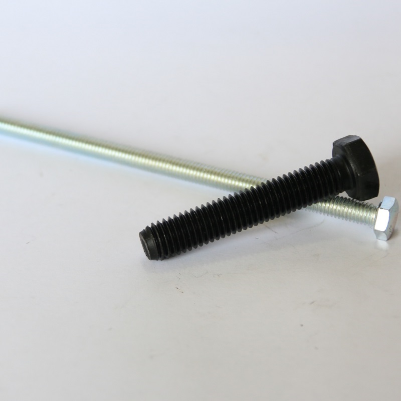 Parafusos de cabeça sextavada ISO 4017