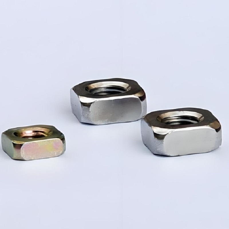 ASME B18.2.2-1.1.1-3 사각 너트
