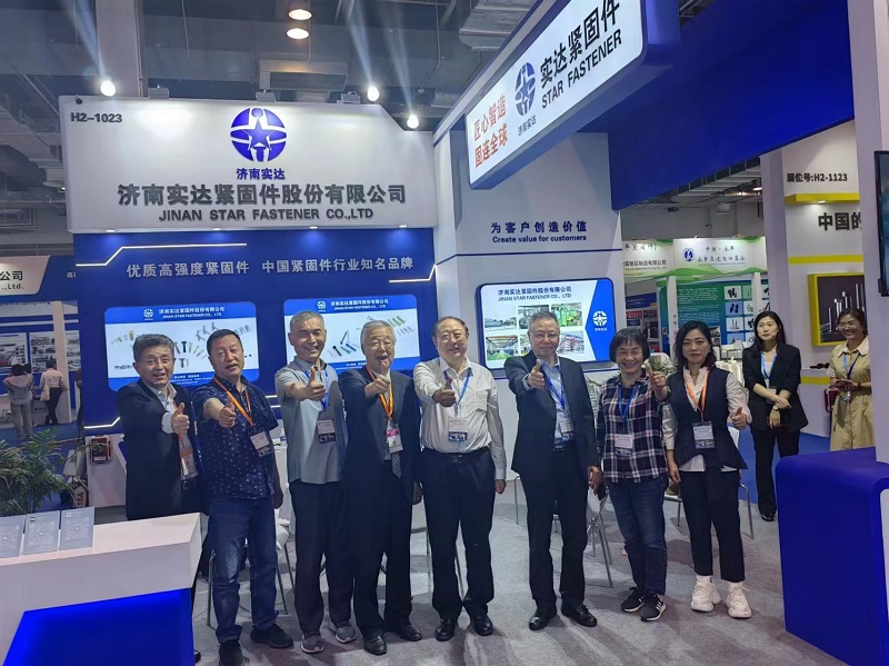 Jinan Star brilla alla Shanghai International Fastener Exhibition