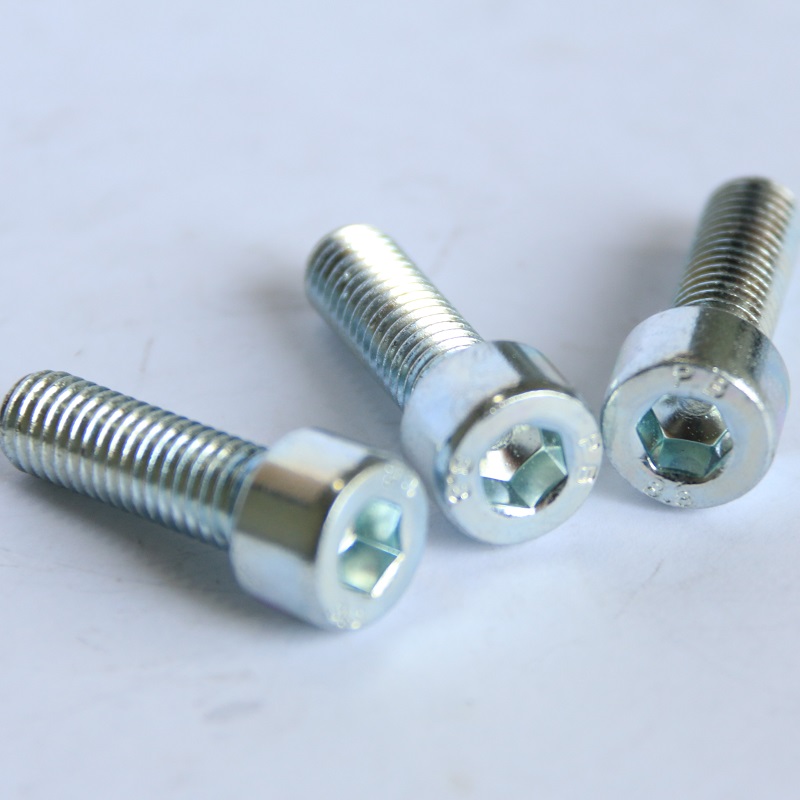 Parafusos de cabeça sextavada ISO 4762