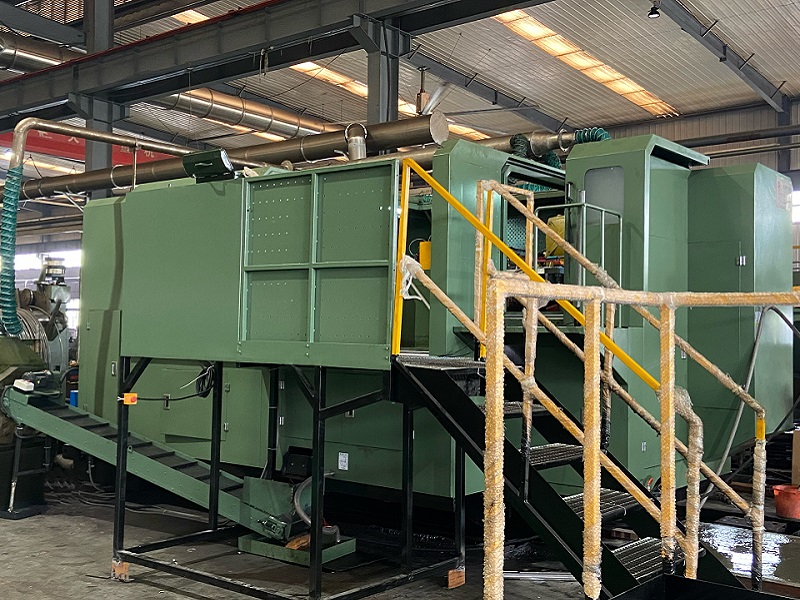 Jinan Star는 에너지를 절약하고 효율성을 향상시키기 위해 멀티 스테이션 CNC 콜드 헤딩 머신을 도입했습니다.