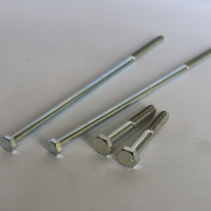 Parafusos de cabeça hexagonal DIN 931