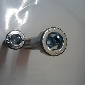 Viti a testa sottile con esagono incassato DIN 6912 Viti a testa sottile con esagono incassato DIN 6912