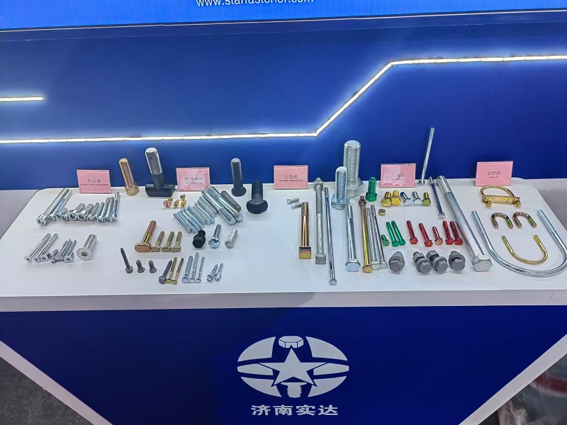 Jinan Star brilla alla Shanghai International Fastener Exhibition